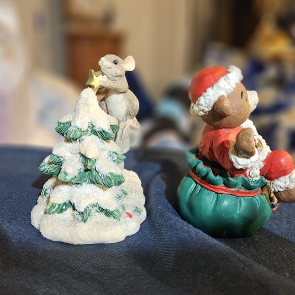 Christmas figurines, Total 2. Mouse figurine and Santa Claus with bag of toys. - Picture 2 of 8